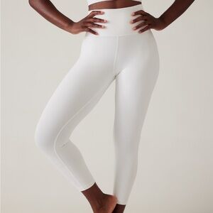 Athleta elation ultra high rise 7/8 right in bright white size medium